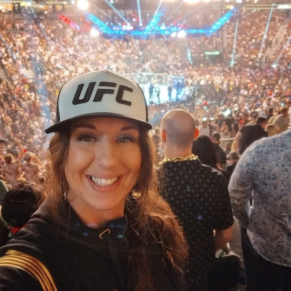 Meet your Posher, Tiffany - Picture 11 of 11